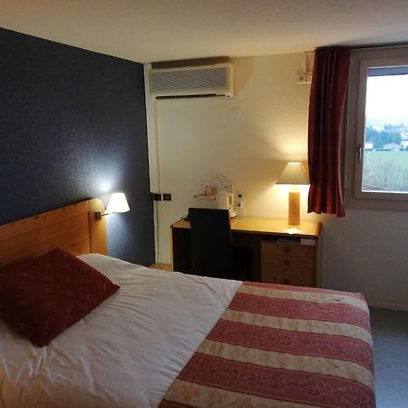 Brit Hotel Vallee Du Lot Фюмель Экстерьер фото