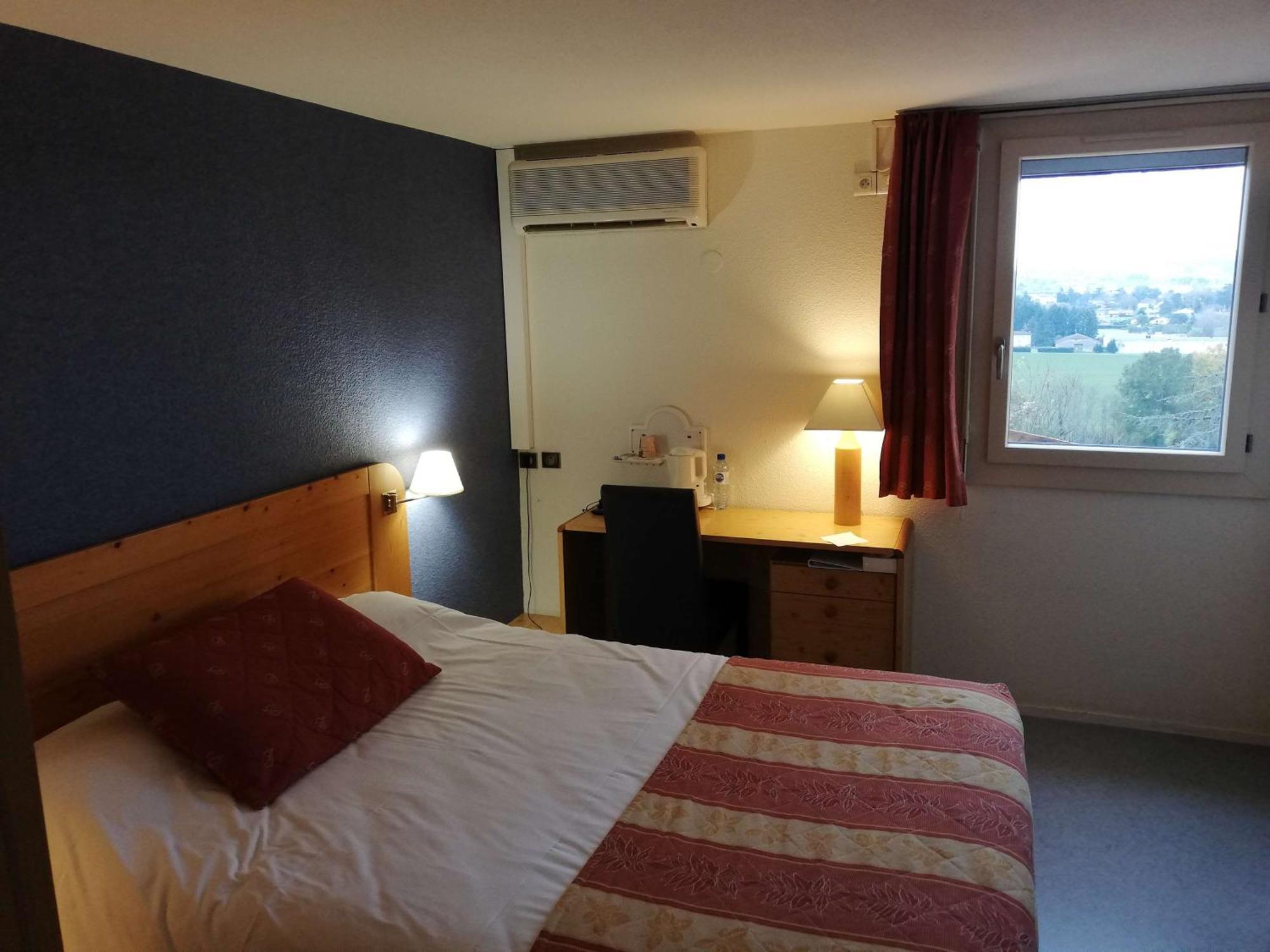 Brit Hotel Vallee Du Lot Фюмель Экстерьер фото